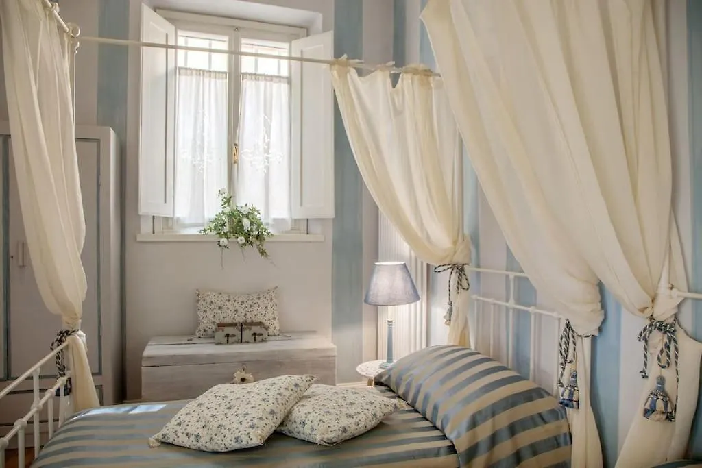 Renaissance Florence Apartment