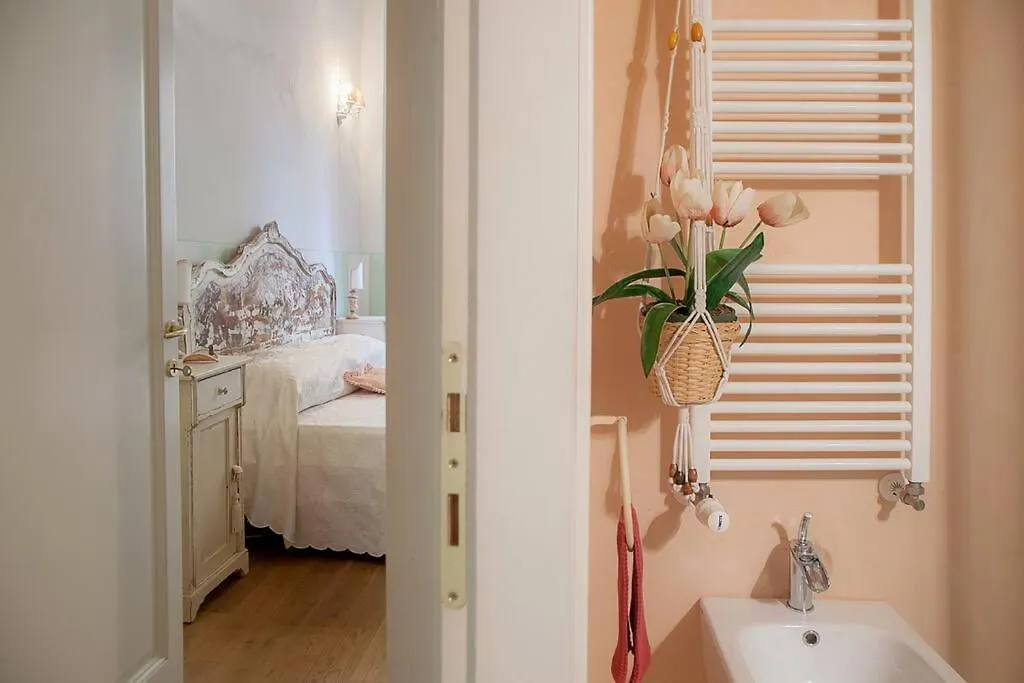 Renaissance Florence Apartment